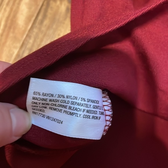 Ava & Viv women’s 2X xxl Top tank Burgundy red Sleeveless hook front closure NWT - Picture 9 of 11